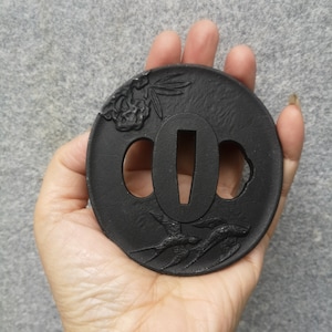 Épée de samouraï en fer Tsuba et fuchi