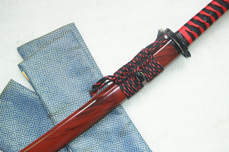 Wooden Samurai Katana Sword w Scabbard Cosplay Video Game Weapon