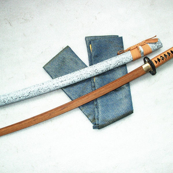 Wooden Samurai Katana Sword w/ Scabbard Cosplay Video Game