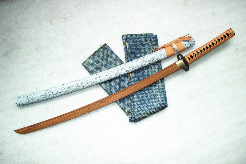 Wooden Samurai Katana Sword w/ Scabbard Cosplay Video Game