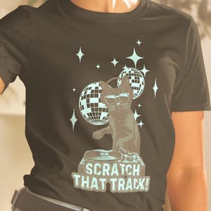 Cool DJ Black Cat T-Shirt - Retro Vinyl Record Music Tee, Funny DJ Cat Gift for DJs, Radio Producers, Cat Lovers Short-Sleeve Unisex T-Shirt