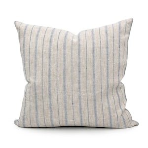Capa de almofada listrada em linho azul e cinza natural // Almofada para sofá, almofada decorativa, almofada estilo fazenda moderna, almofada de linho 50x50 cm