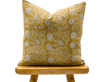 Funda de almohada de lino natural con diseño floral de mostaza y azafrán, funda de almohada de color amarillo mostaza, almohada estilo boho, almohada con estampado de bloques, almohada floral