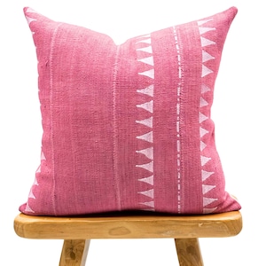 Authentic African Pillow, Pink Mudcloth Pillow, Pink and White Pillow Cover, Throw Pillow cover 20x20, Sofa Cushion, Farmhouse pillow