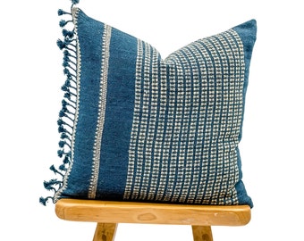 Vintage Indian Wool Pillow Cover, Blue Wool Pillow, Blue and White Pillow Cover 22x22, Farmhouse pillow, High End pillow