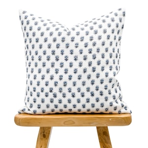 Designer Floral in Navy Blue on Off White Linen Pillow Cover, Small Flowers Floral Pillow cover, Decorative Throw Pillow, Farmhouse pillow