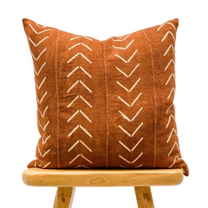 Auténtica almohada africana, almohada de tela de barro marrón óxido, funda de almohada de óxido con chevrones blancos, funda de almohada de tiro, cojín 22x22
