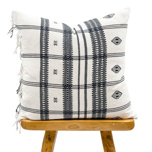 Vintage Indian Pillow Cover, White and Black Pillow Cover 22x22, Farmhouse pillow, High End pillow, cream white cotton pillow with fringe