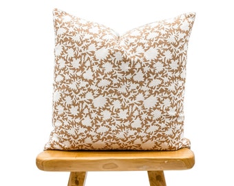 Fodera per cuscino floreale di design in ruggine marrone chiaro, fodera per cuscino accento in ruggine beige, cuscino boho, cuscino decorativo per l'autunno, cuscino casale