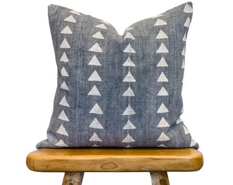 Grey Mudcloth Pillow Cover 20x20, White triangles on blue/grey Pillow Cover, Authentic Throw Pillow, Cushion Cover, African Pillow 20x20