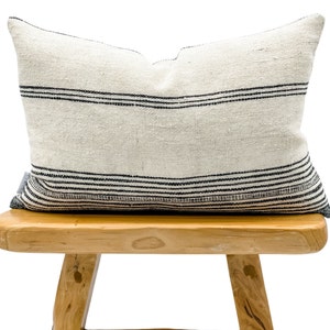 Indischer Wollkissenbezug, weißes Wollkissen, Lendenkissen 14x20, Landhauskissen 14x20, Lendenkissen 14x20