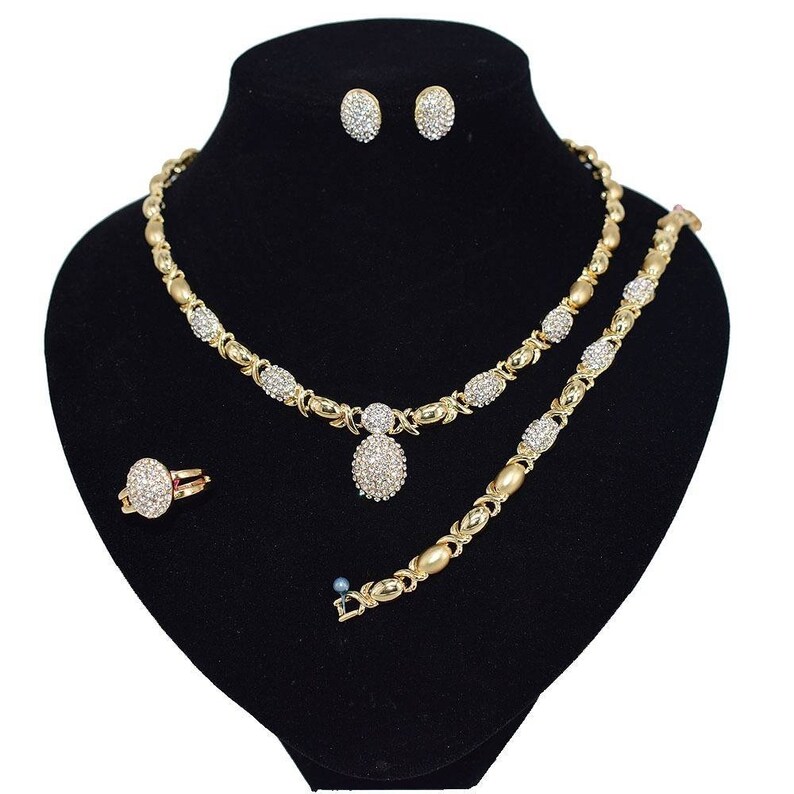Send Your Hugs And Kisses Through The XO Jewelry Style Send Your Hugs And Kisses Through The XO Jewelry Style