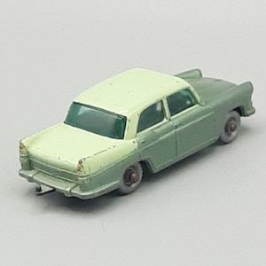 Matchbox 29b Austin Cambridge A55, silver plastic wheels