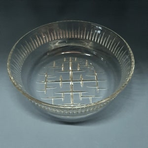 Vintage Press Glass Bowl Art Deco around 1940 Very beautiful shape simple yet classy