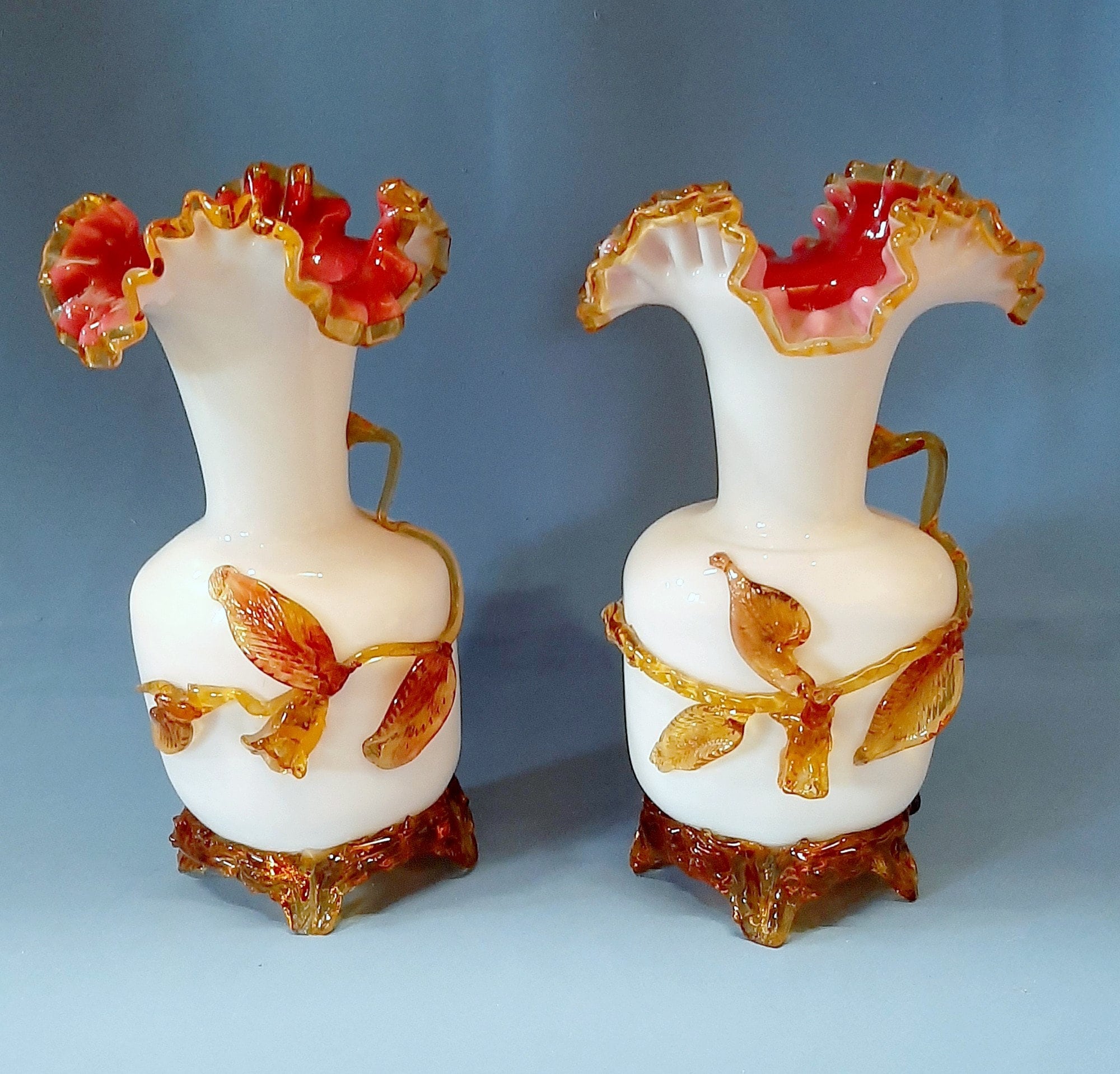 Stevens & Williams Art Glass Vase Victorian Style England, 2