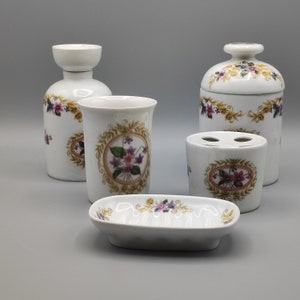 KPM Royal Porcelain Bavaria 6-piece toilet set 60s