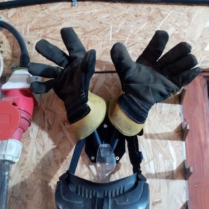 gloves visor respirator safety glasses welding helmet mask organizer wall mount