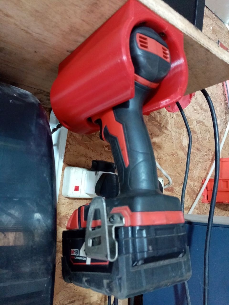 Porte-perceuse Milwaukee M18 pour perceuses et visseuses à percussion