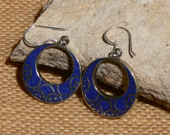 Tibetan Style Round Ethnic Lapis Lazuli Earrings with HOOK in 925 SILVER, Nepal.