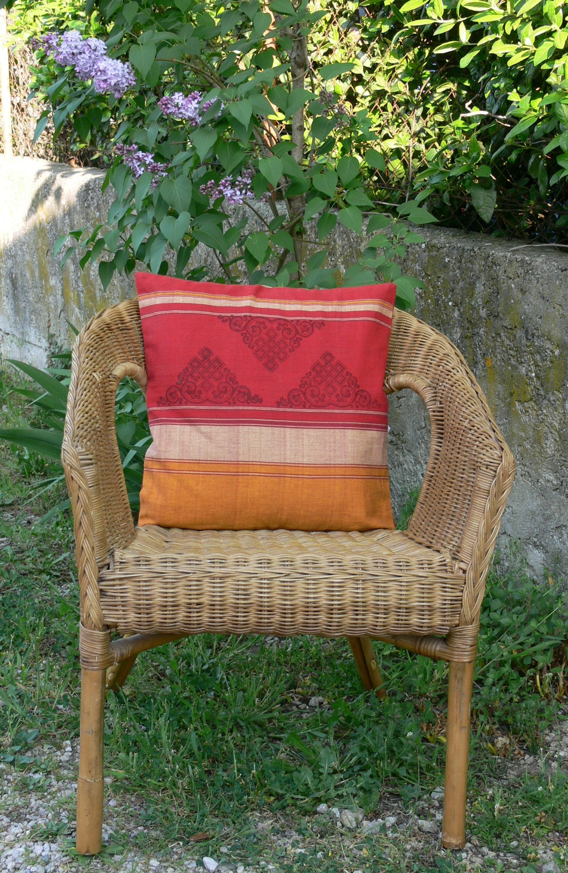 Housse de Coussin Noeud de L'infini, 40x40cm, en Coton Tissé Rouge Orange Beige, Idéal Intérieur Com