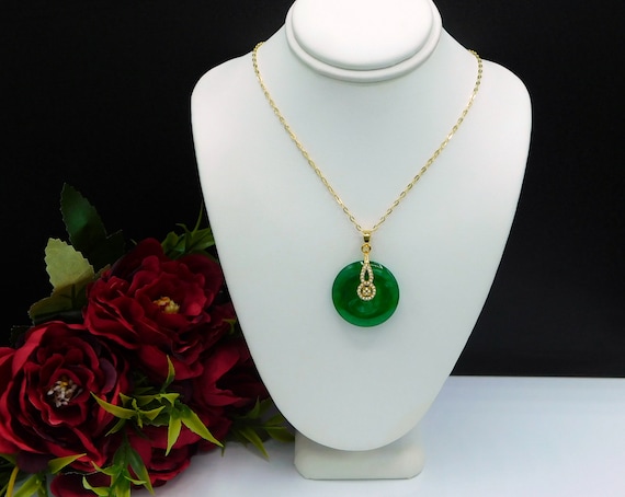 Jade necklace deals