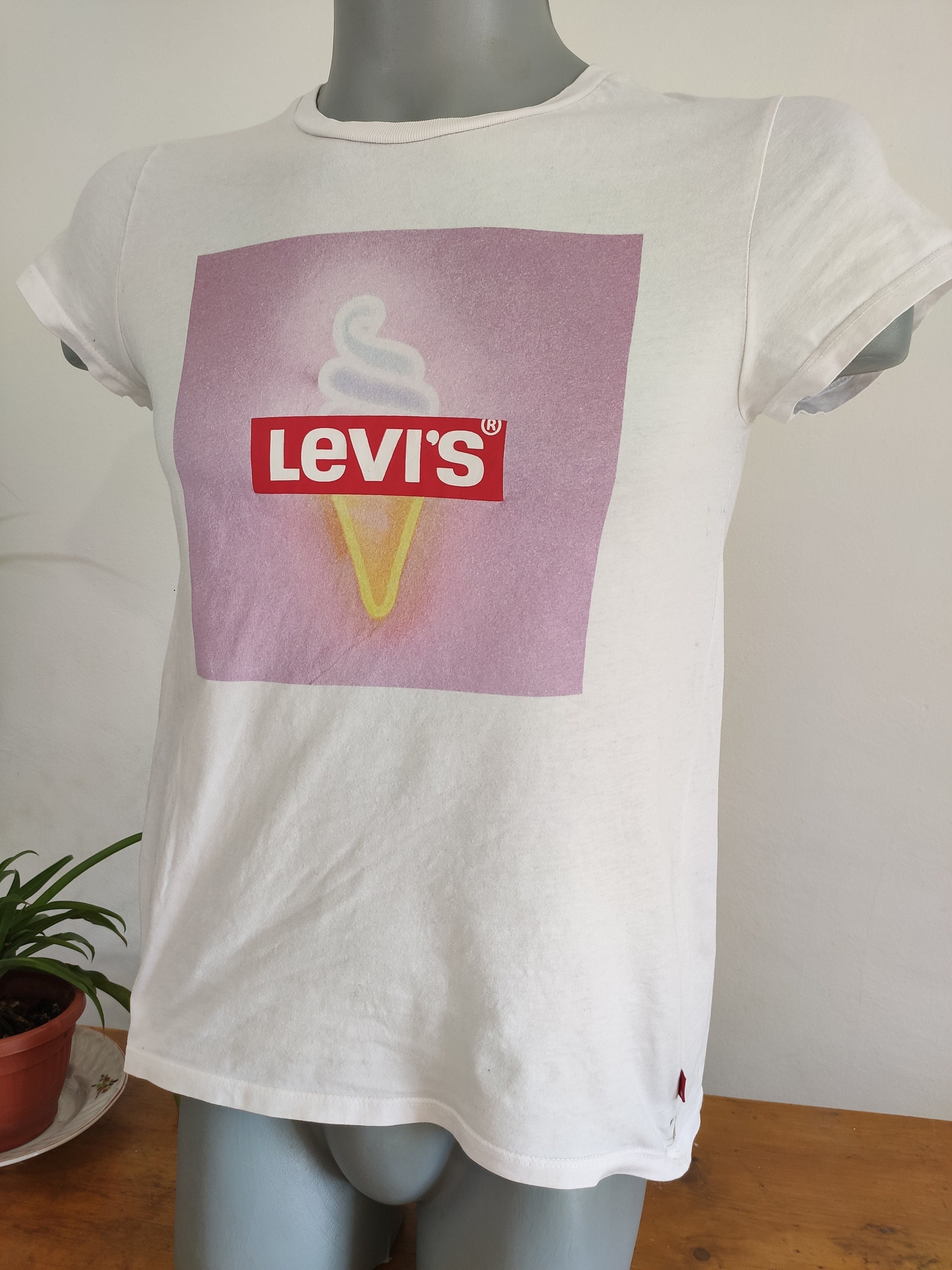 Classic LEVIS T-shirt Ice Cream Tee M - Etsy