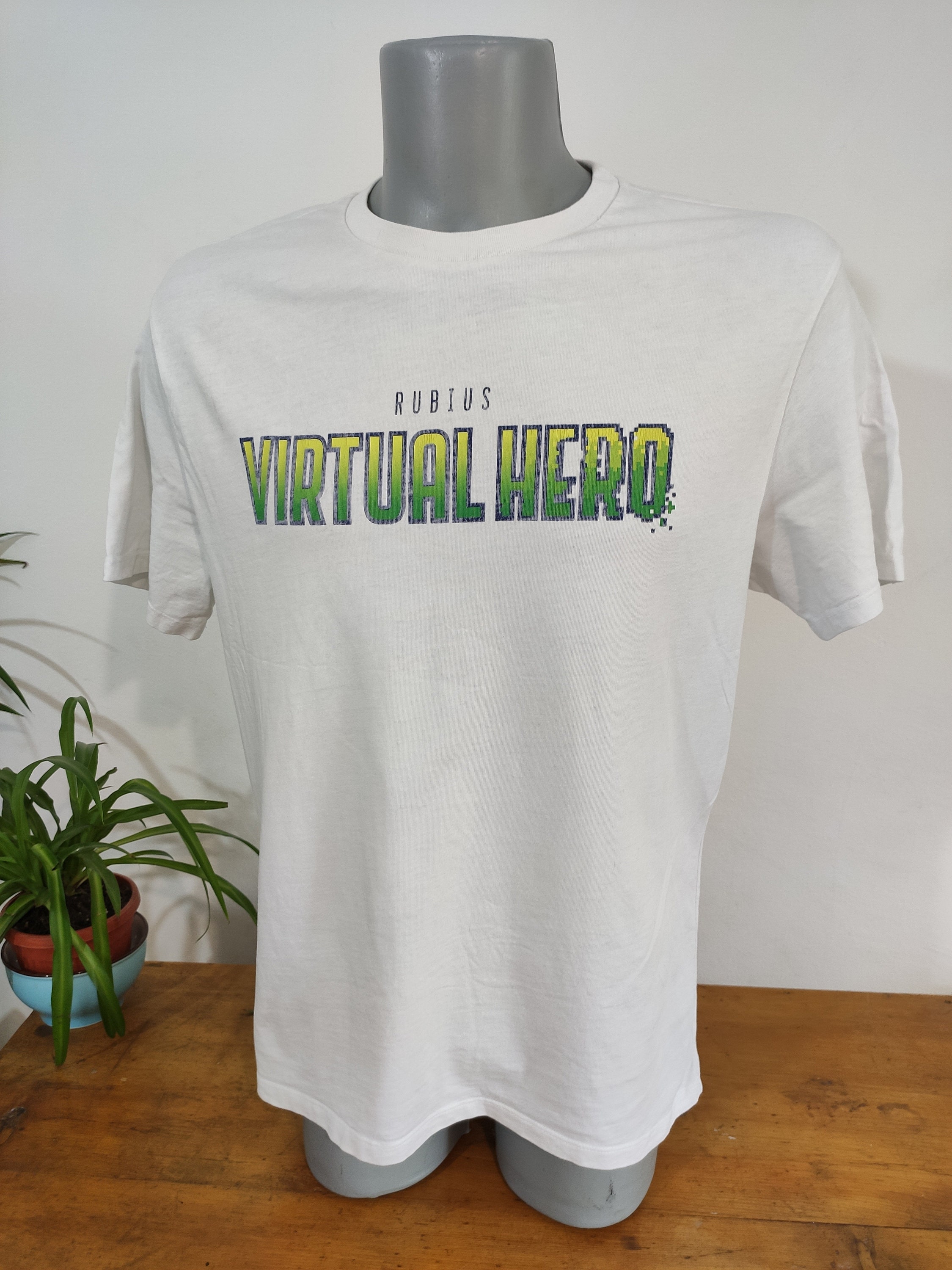 Rubius Virtual Hero Camiseta Vintage / Coleccionable raro - Etsy España