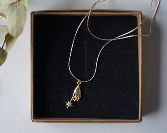 Dainty Gold/Silver Tarot Hand and Star Necklace