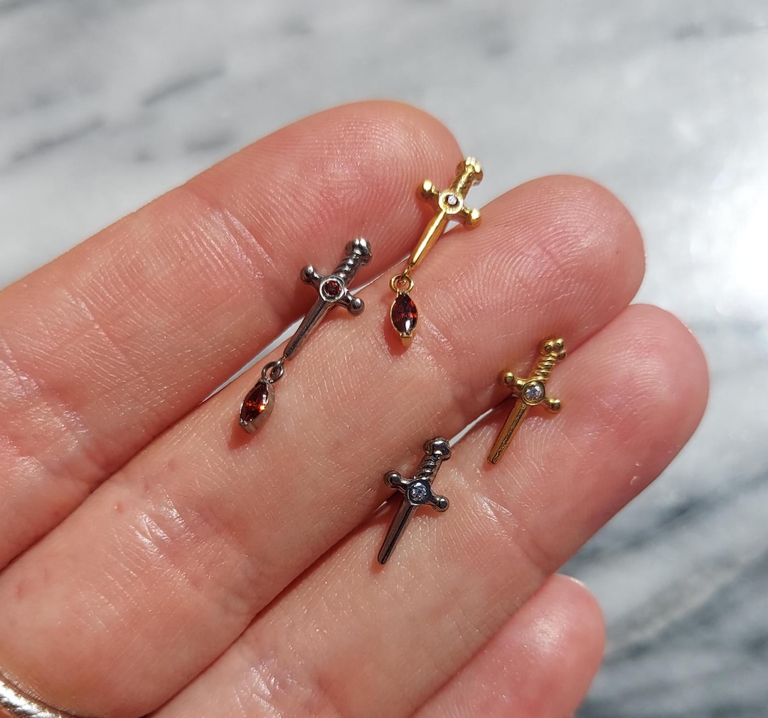 Tiny Sword Flat Back Piercing / Screw on Stud / Blood Drop / Tragus/ Conch/ Helix Piercing in Gold/ Silver - Etsy Japan