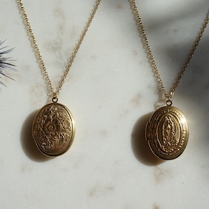 オーバル型ゴールドメッキアンティークロケットネックレス／グアダルーペの聖母／ボタニカル