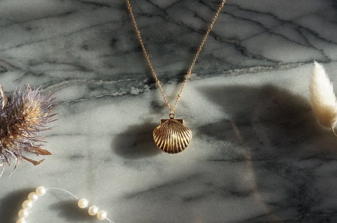 ARIEL Gold Shell Locket Necklace - Etsy