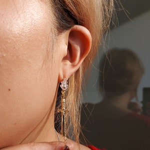Boucles d'oreilles pendantes 2 directions épée et goutte de sang / Boucles d'oreilles en forme de larme rouge foncé or, argent image 6