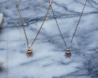 SKARABÄUS Zierliche Gold / Silber Käfer Halskette / Ägyptischer Stil Halskette