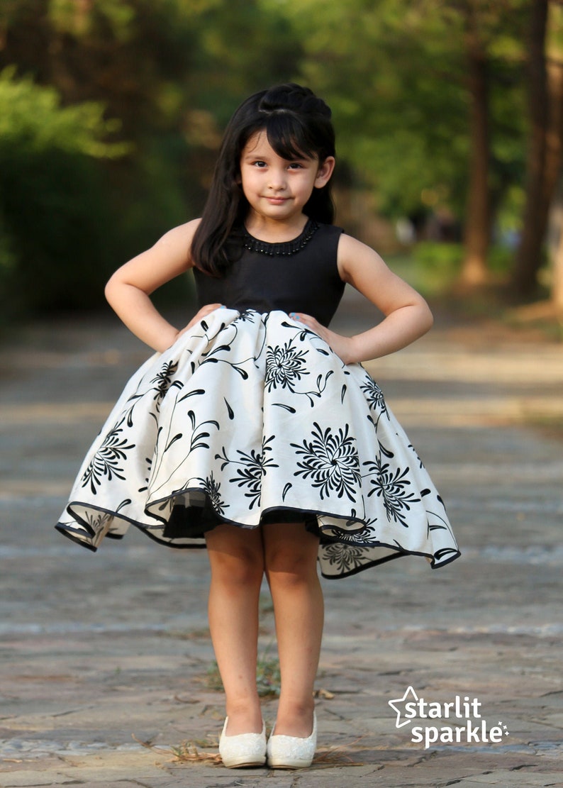 GirlsToddler Black and Beige dress