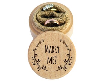 Marry Me Wedding Ring Box - Scatola per anelli di legno, Regalo per l'anniversario, Scatola per anelli di fidanzamento, Ricordo dell'anello nuziale, Scatola per portatore dell'anello incisa