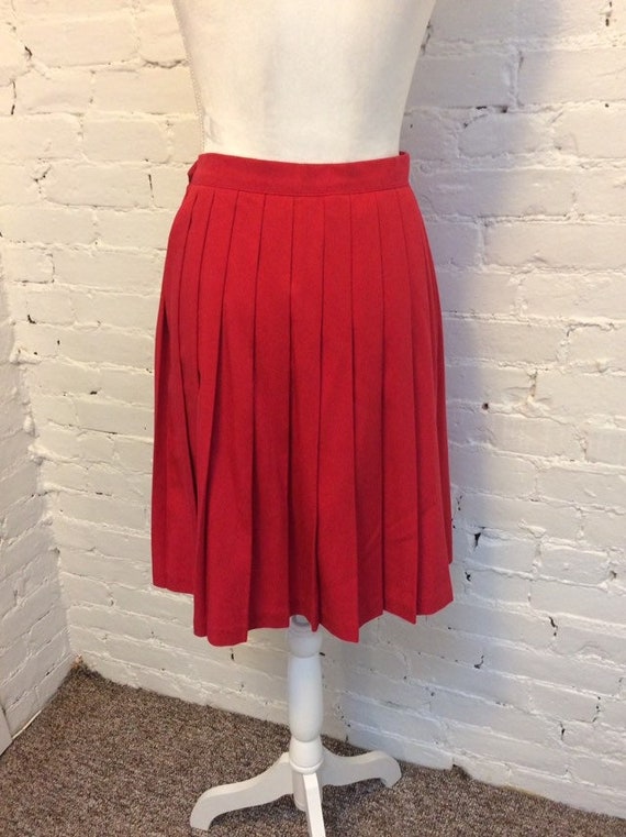 Bill Blass pleated red knee length 80s skirt size 