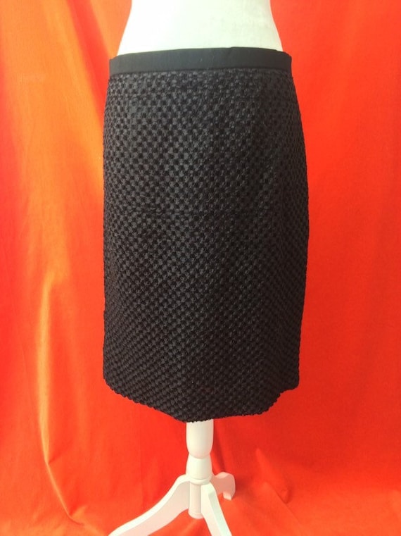 Vintage 60s Grosgrain Chainlink Pencil Skirt in B… - image 1