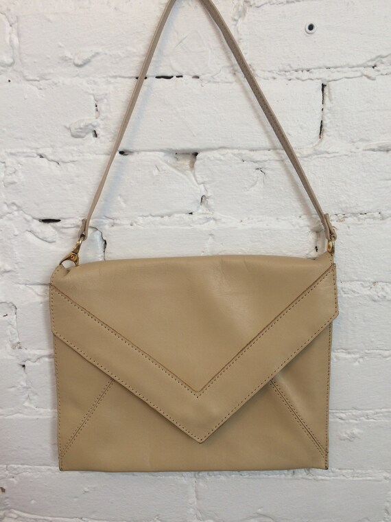 Tano Vintage 70s Tan Leather shoulder Bag Envelope