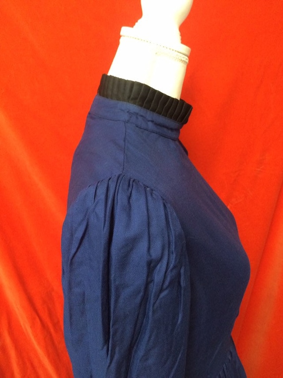 Kathryn Conover VTG 80s tea dress ruffle trim blu… - image 4