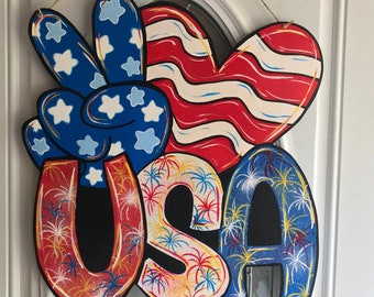 Patriotic Peace Love USA Door Hanger: 4th of July Decor