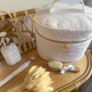 Vanity Chic en Broderie Anglaise blanche trousse toilette image 7