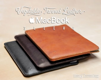 Macbook Pro & Air Sleeve | 100% Hand Made Vegetable Tanned Leather Sleeve. Can be personalized. More Colors are available.