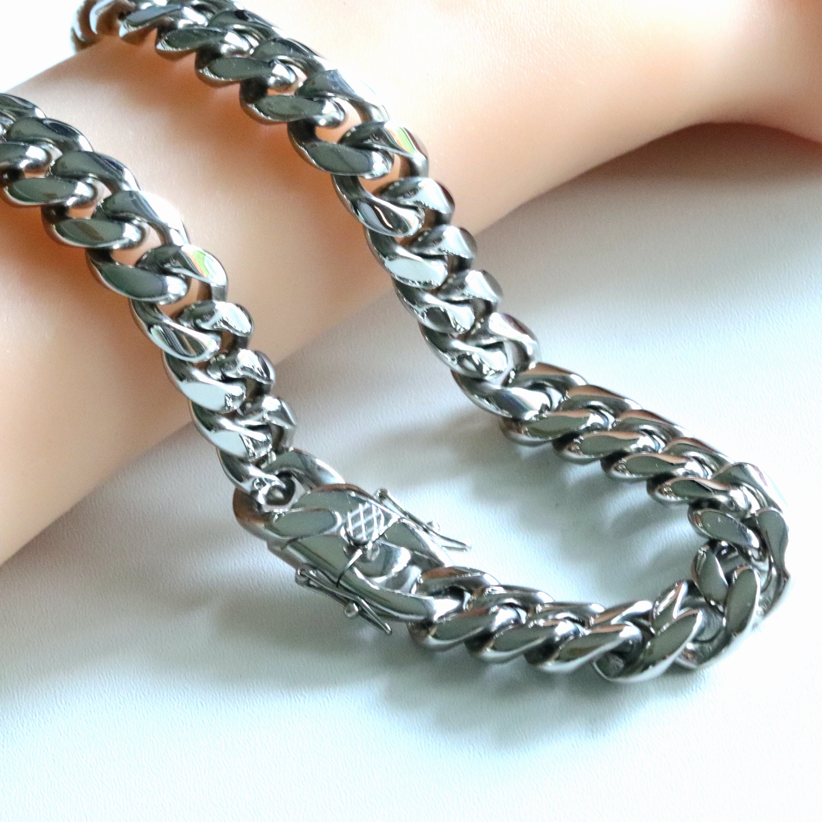 Heavy silver cuban link chain sale