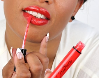Vibrant Red High-Pigment Liquid Lipstick - Juicy, Extra Shine, Non-Sticky!