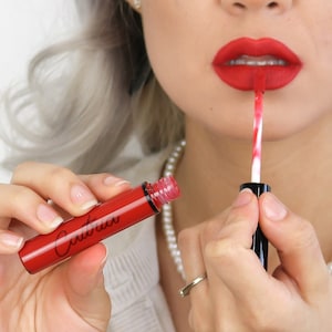 Velvet Matte Liquid Lipstick - Lightweight & Long-lasting! Comfortable, Smooth Matte Formula