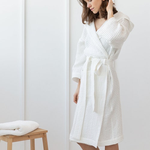 Hooded White Waffle Linen Robe, Luxury shops Bathrobe with Hoodie, Classic Sauna Robe, Linen Spa, Linen Gown, Gift for Her or Him bw2