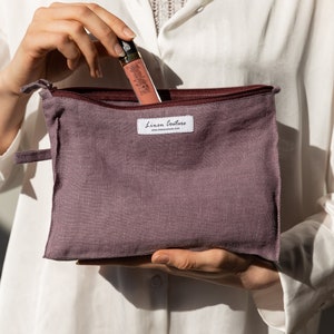 Bolsa de maquiagem grande em linho pastel ameixa com zíper, bolsa com zíper, pochette de linho, bolsa de cosméticos, bolsa de higiene artesanal, kit Dopp de linho, acessórios