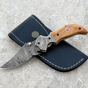 Damascus Steel Folding Pocket Knife - Handmade Gift Knife with Wood Handle - Camping Pocket Knife - Anniversary Gift - Gift for Husband