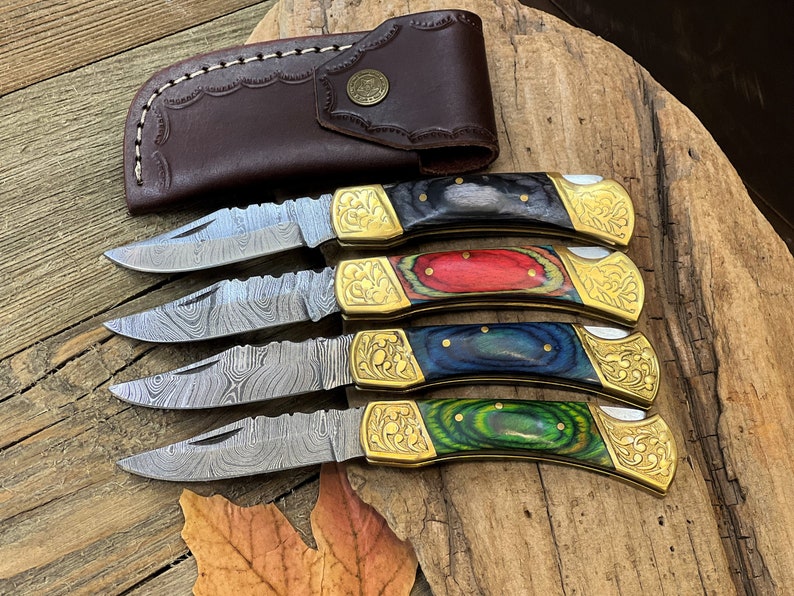 Personalized Damascus Steel Pocket Knife, 7'' Wood Handle Folding Knife, Groomsmen gifts, Boyfriend Gift, Gift for Husband 