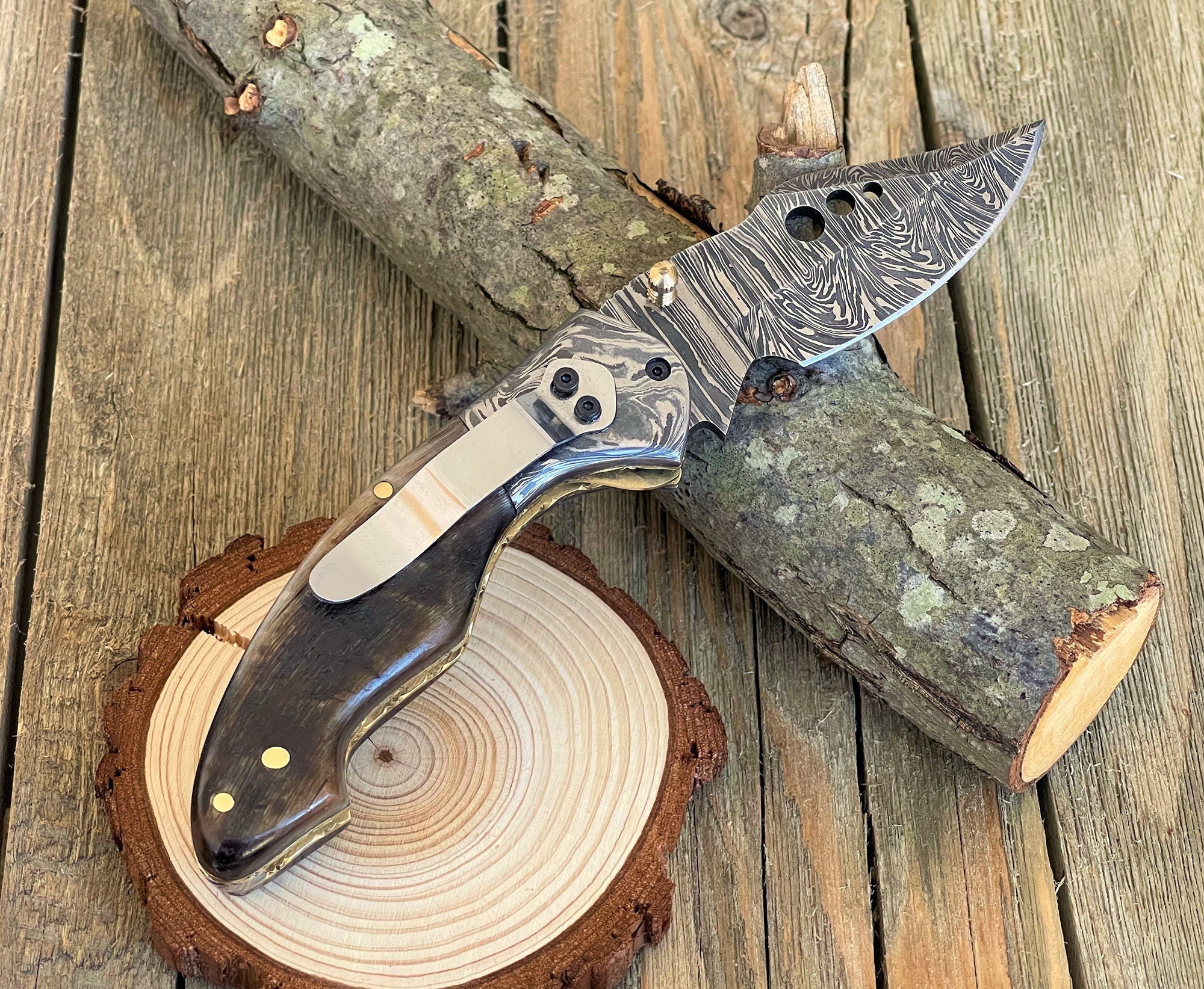  MOHID ENT Damascus Knives Custom Handmade Hunting Knife- Best Damascus  Steel Blade Skinning Knife- Fixed Blade Hunting Knife With Sheath Belt Loop  : Sports & Outdoors